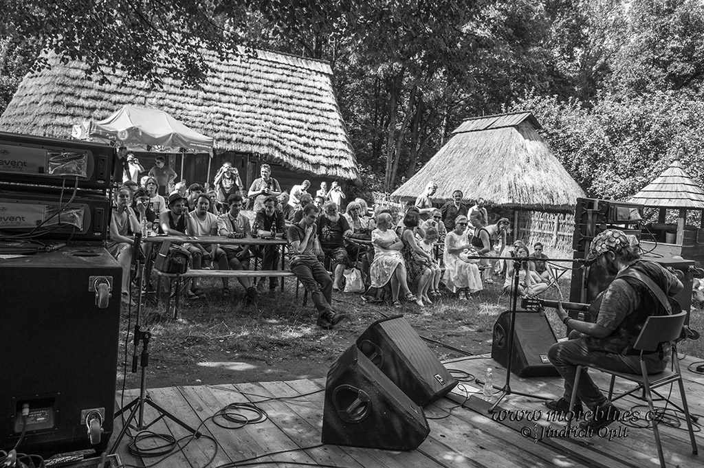 Tomek Kruk na festivalu Fron Porch Blues 2017