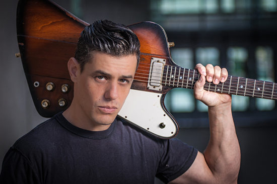Na festivale Hudba v Meste 2017 v Skalici zahrá spevák a gitarista Nick Schnebelen so svojim bandom